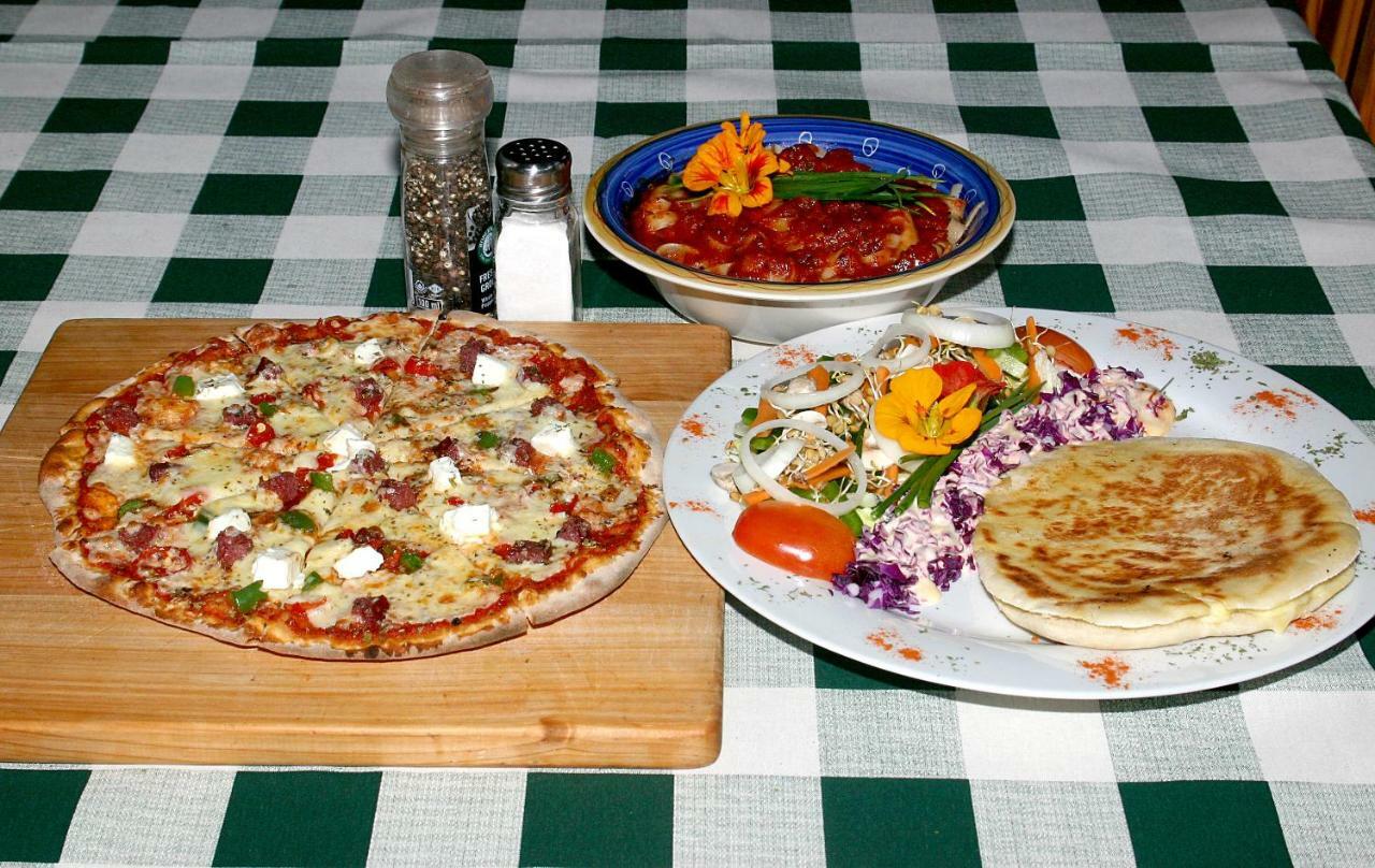 Tower Of Pizza Bed & Breakfast Ethels Drive Ngoại thất bức ảnh